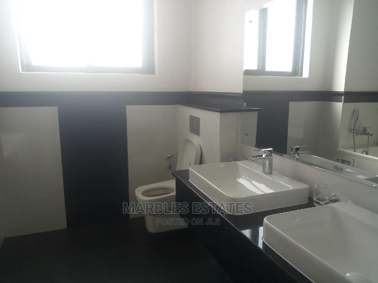Furnished 4bdrm Apartment in Kololo, Central Division for Rent
