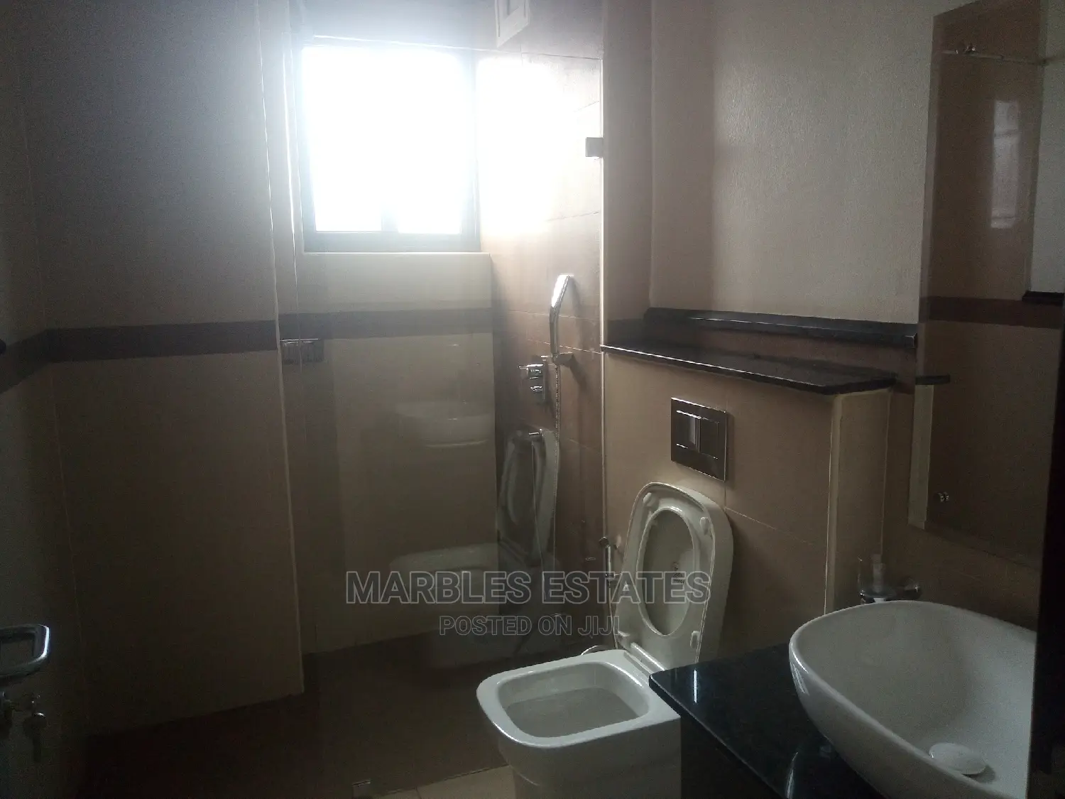 Furnished 4bdrm Apartment in Kololo, Central Division for Rent