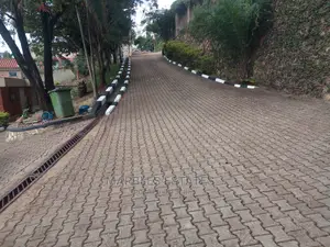 Furnished 4bdrm House in Naguru, Central Division for Rent