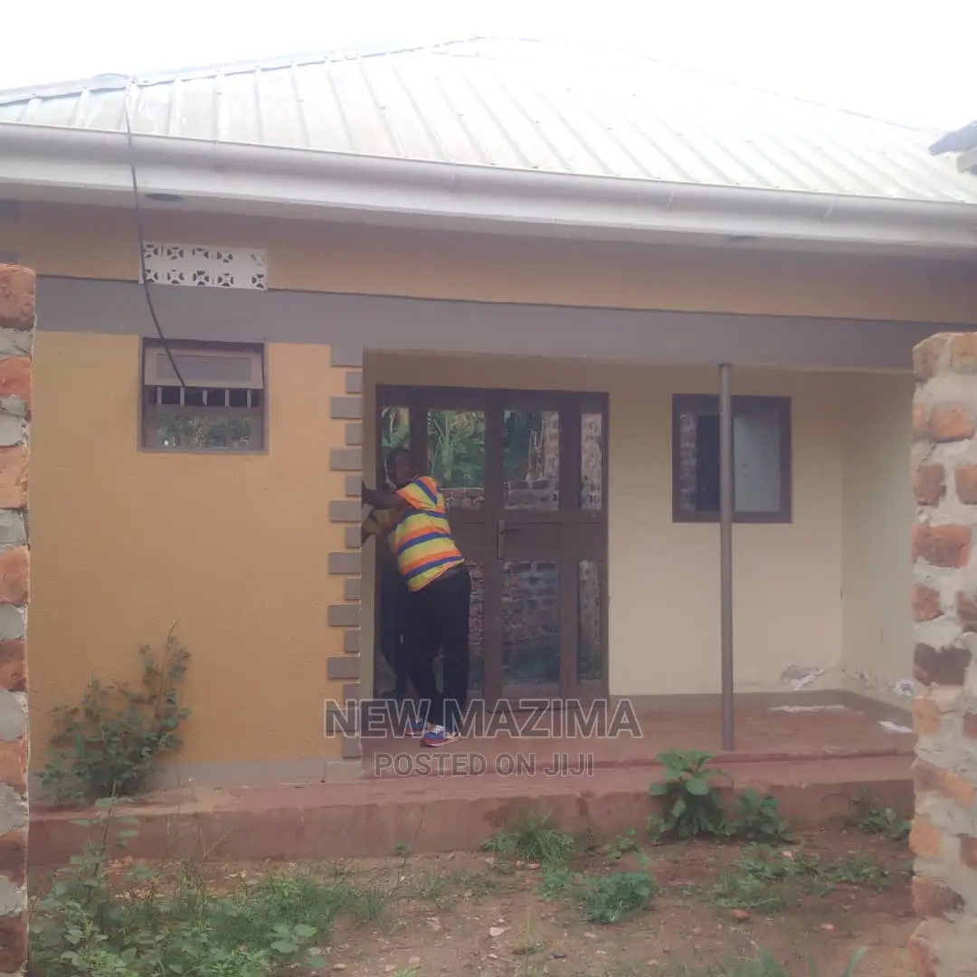 2bdrm House in Kawempe Kawanda, Division a for Sale