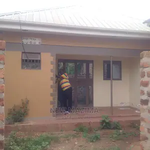 2bdrm House in Kawempe Kawanda, Division a for Sale