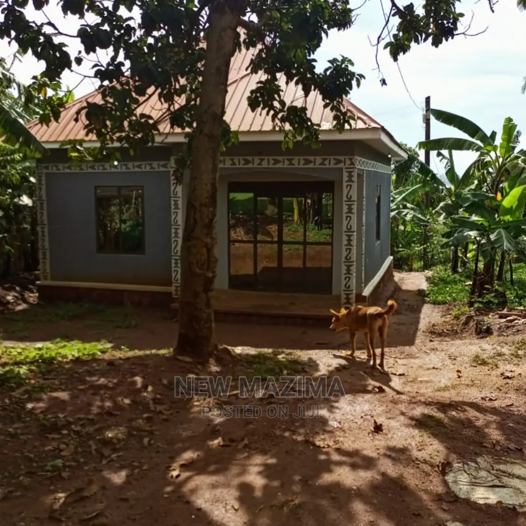 3bdrm House in Salaama Munyonyo, Division a for Sale