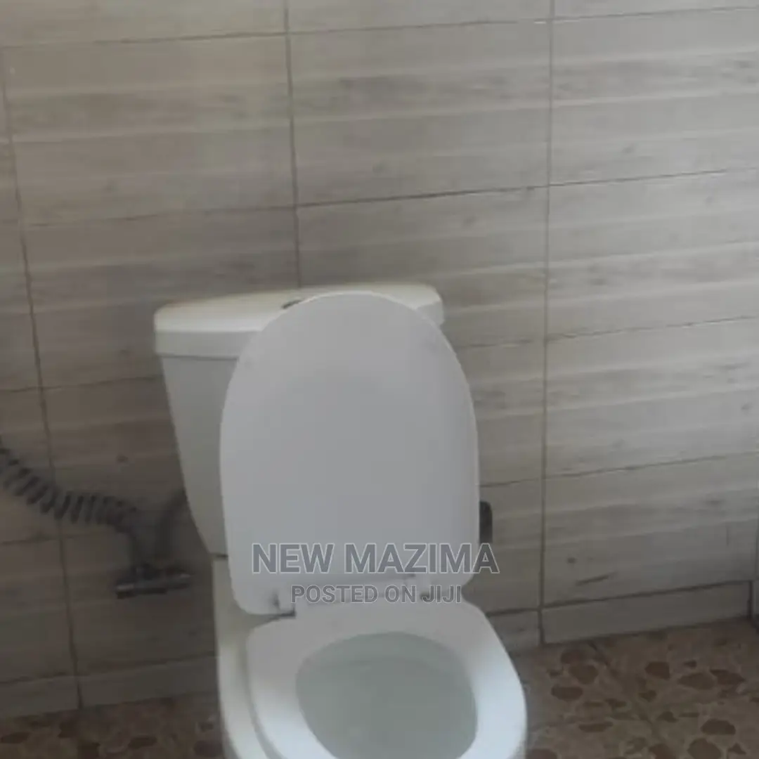 10bdrm Block of Flats in Najjanankumbi, Division a for Sale