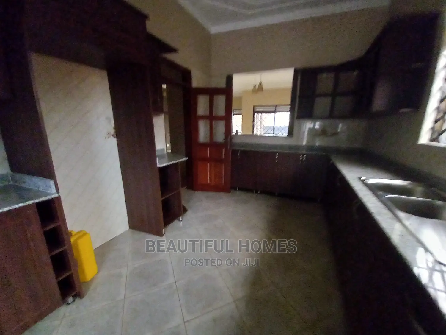 Furnished 4bdrm Bungalow in Kira Executive for Sale