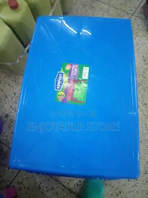 Photo - Plastic Medium Kenpoly Table