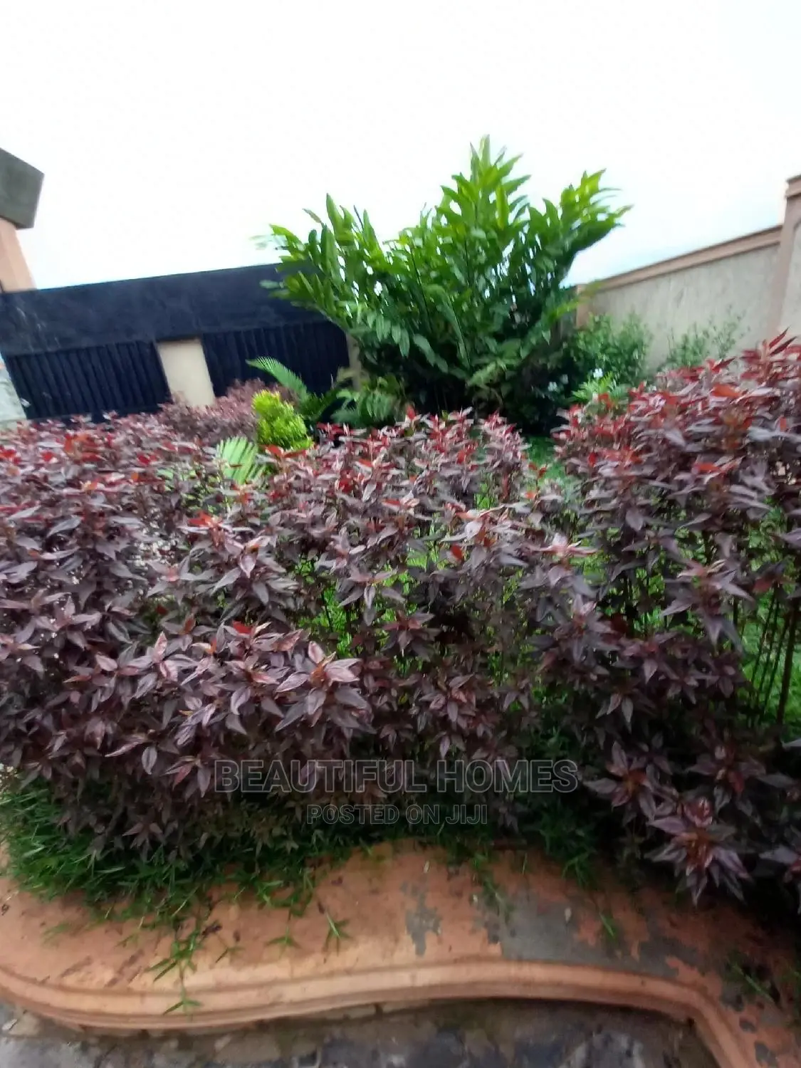Furnished 4bdrm House in Kira for Sale