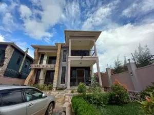 Furnished 5bdrm Maisonette in Kira Corporate Wing for Sale