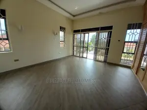 Furnished 5bdrm Maisonette in Kira Corporate Wing for Sale