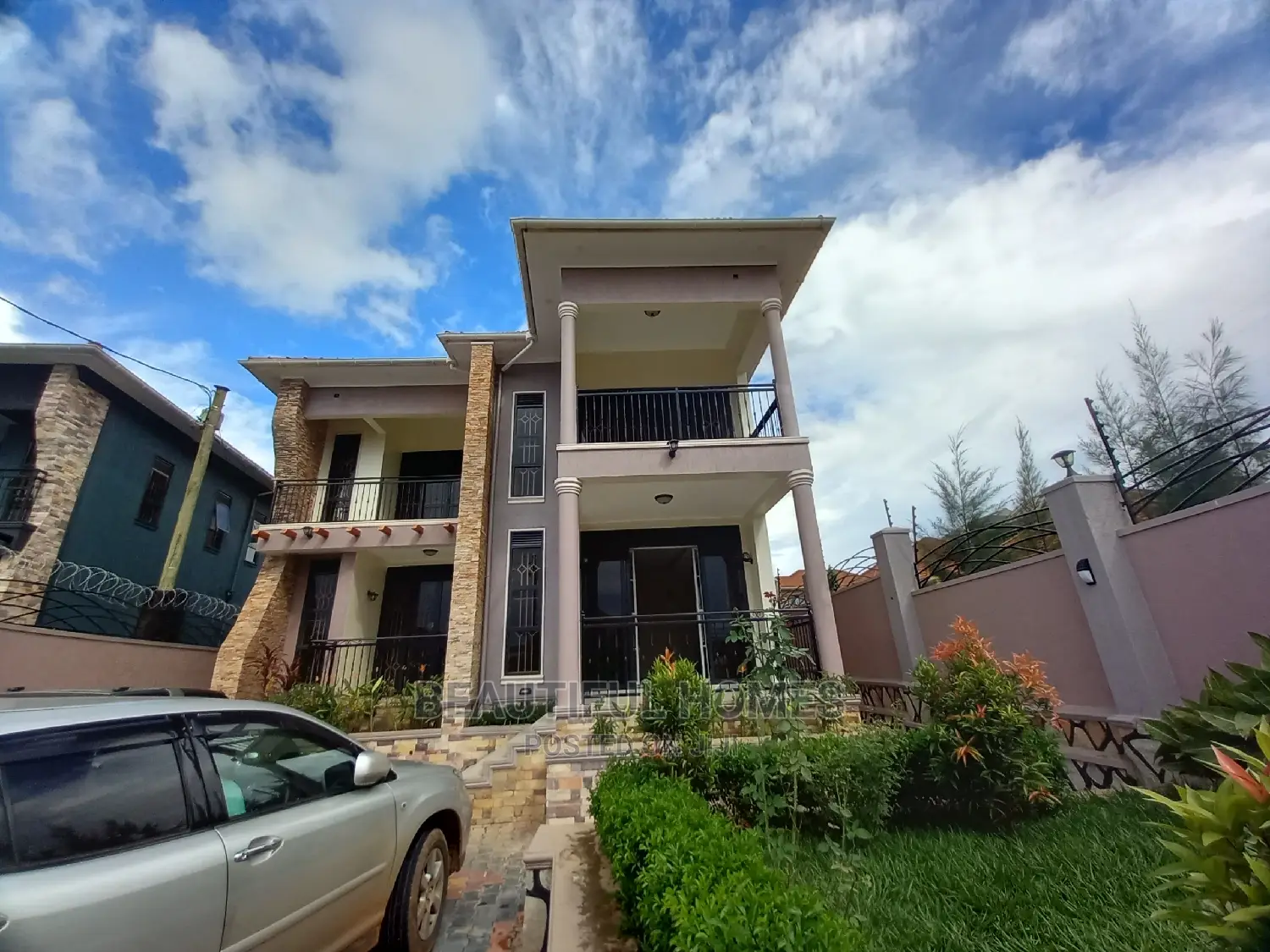 Furnished 5bdrm Maisonette in Kira Corporate Wing for Sale