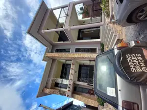 Furnished 5bdrm Mansion in Kira Organised for Sale