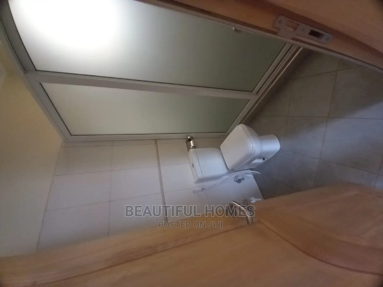 Furnished 5bdrm Mansion in Kira Very Executive for Sale