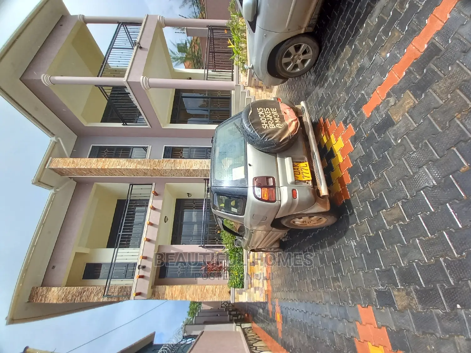 Furnished 5bdrm Mansion in Kira Very Executive for Sale