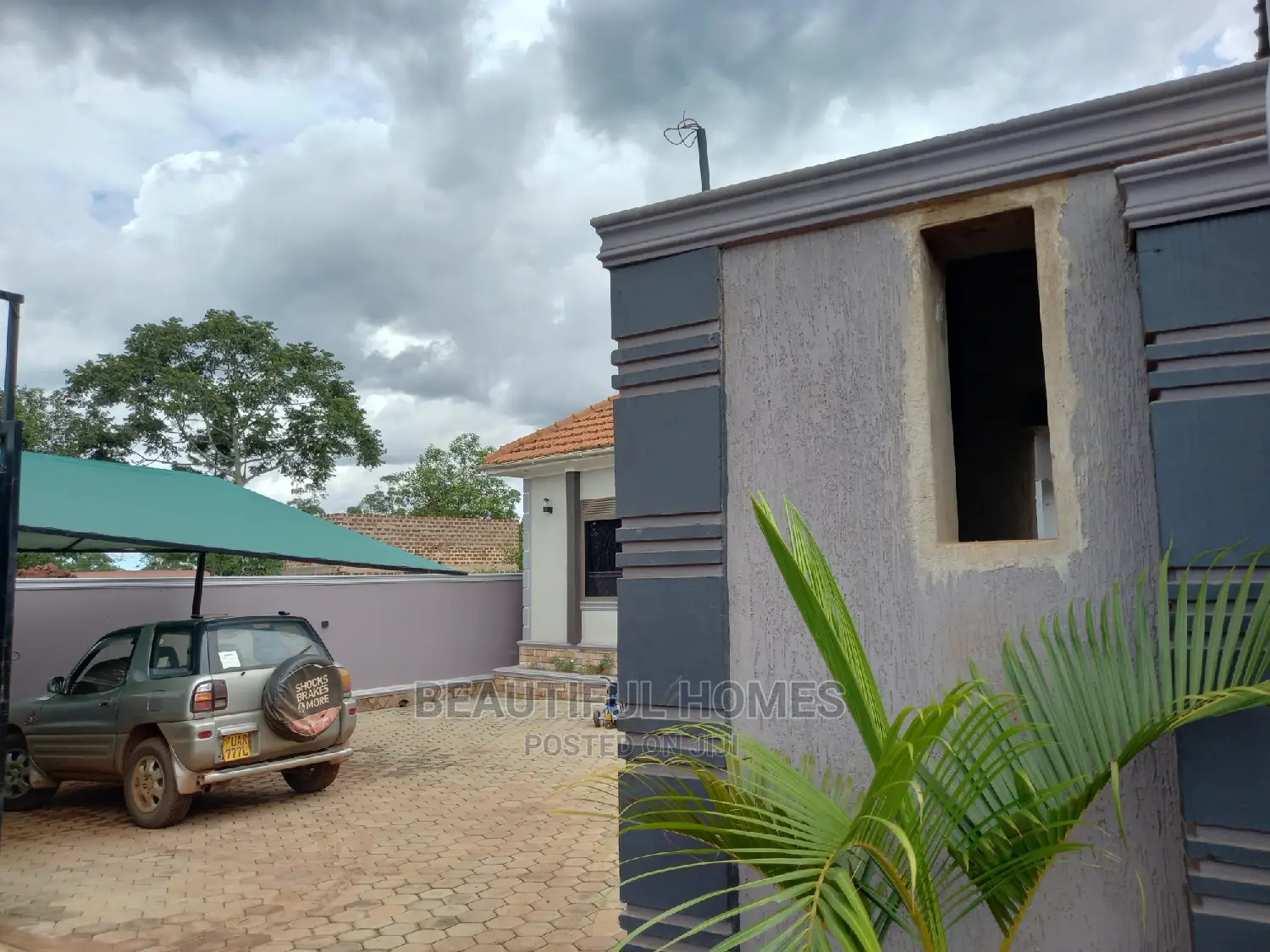 Furnished 4bdrm Bungalow in Nakwero Good, Kira for Sale