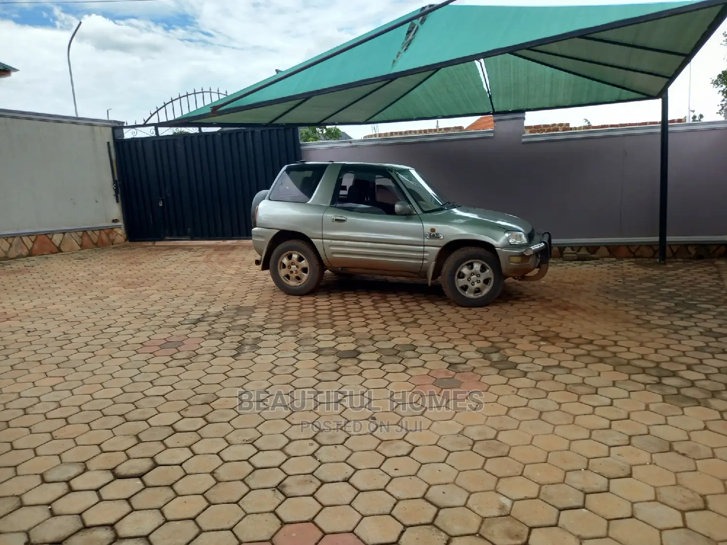 Furnished 4bdrm Bungalow in Nakwero 1, Kira for Sale