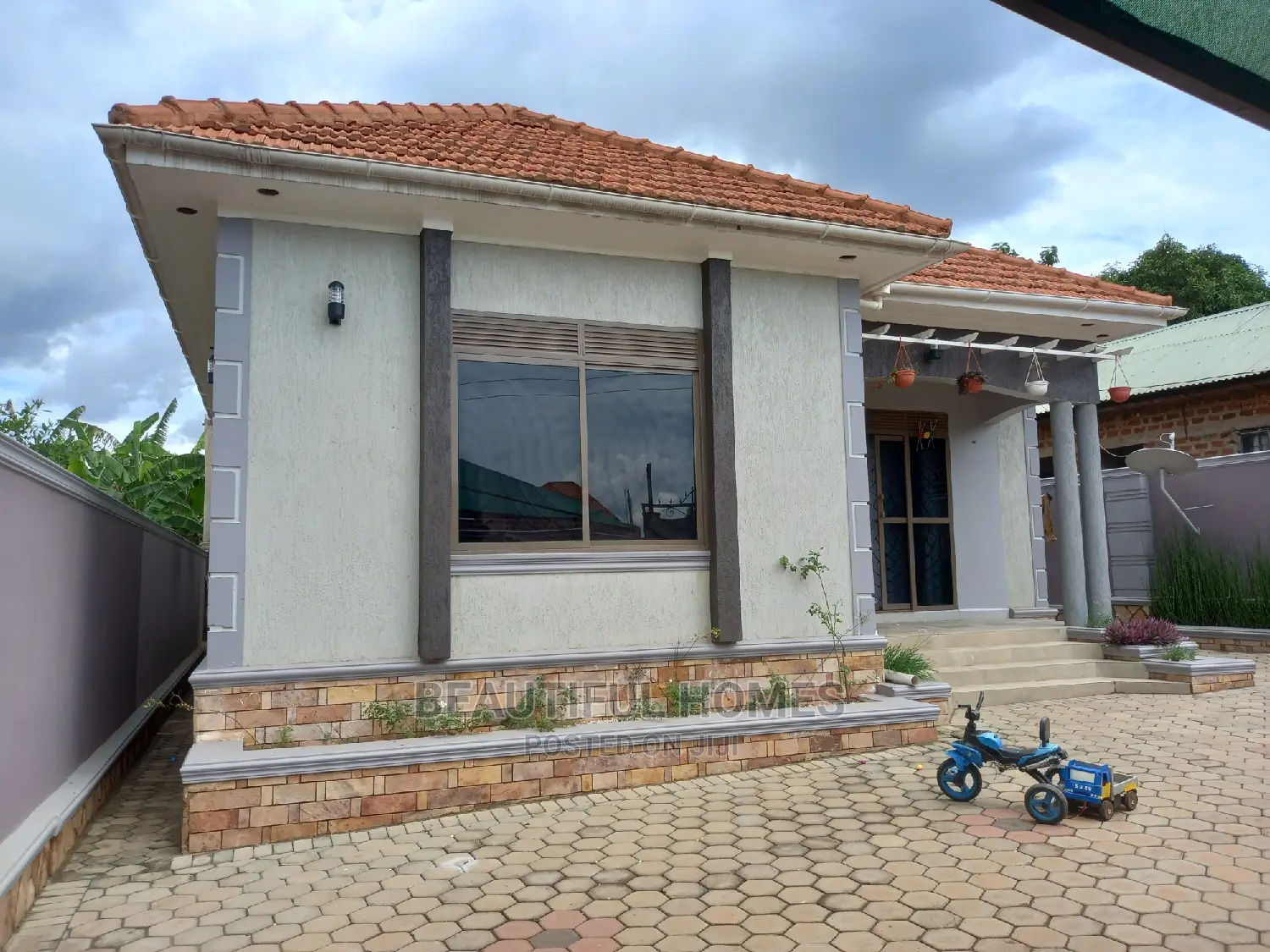 Furnished 4bdrm Bungalow in Nakwero 1, Kira for Sale