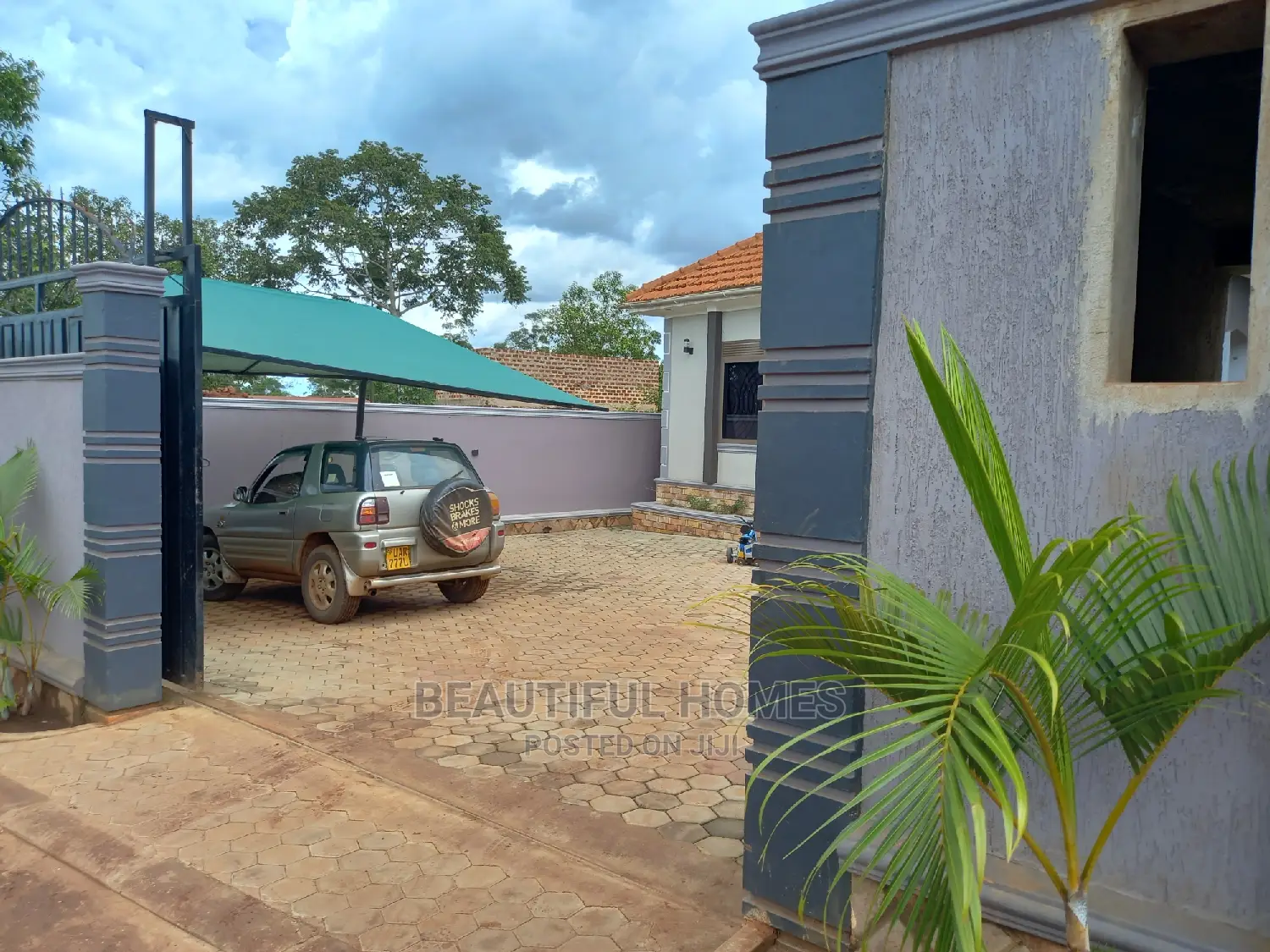Furnished 4bdrm Bungalow in Kira Nakwero One for Sale