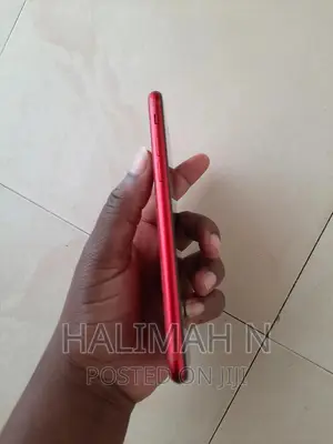 Apple iPhone 8 64 GB Red