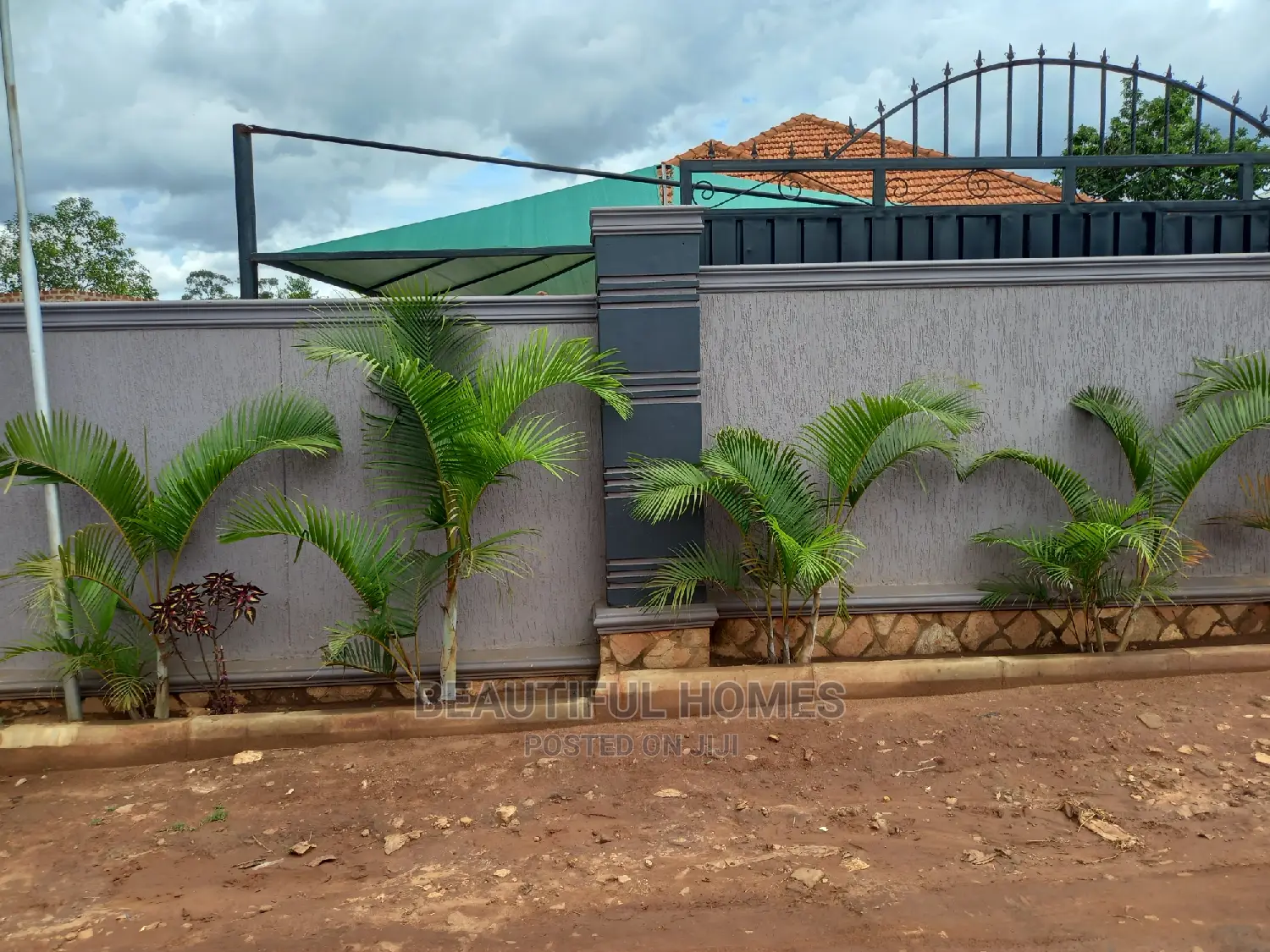 Furnished 4bdrm House in Nakwero in Kira for Sale