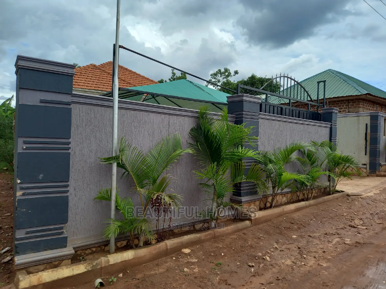 Furnished 4bdrm House in Nakwero in Kira for Sale