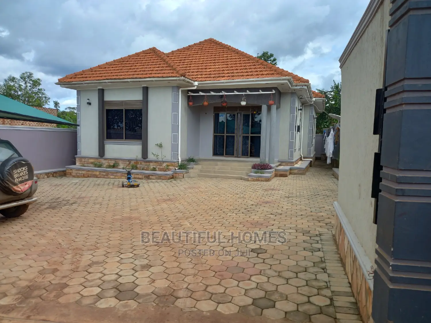 Furnished 4bdrm Bungalow in Kira Nakwero One for Sale