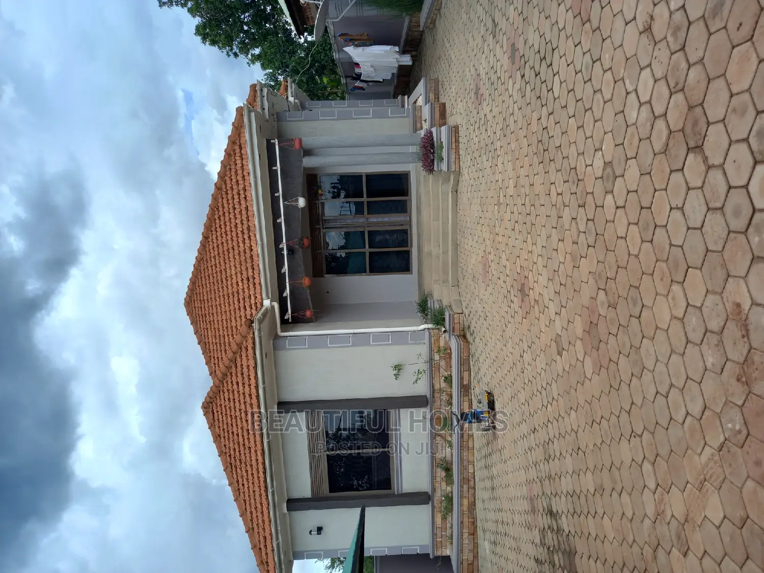 Furnished 4bdrm Bungalow in Nakwero in Kira for Sale