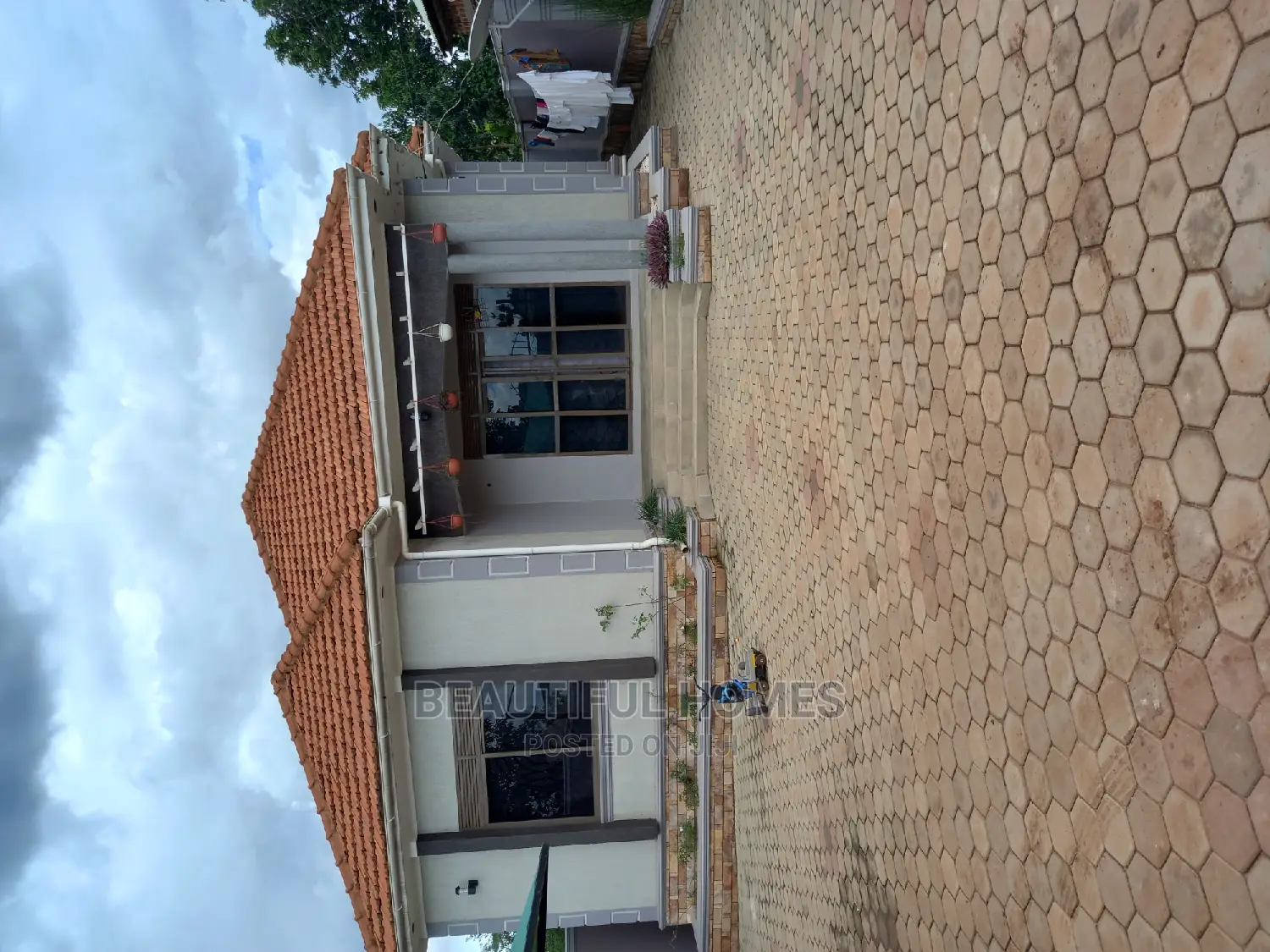 Furnished 4bdrm Bungalow in Nakwero in Kira for Sale