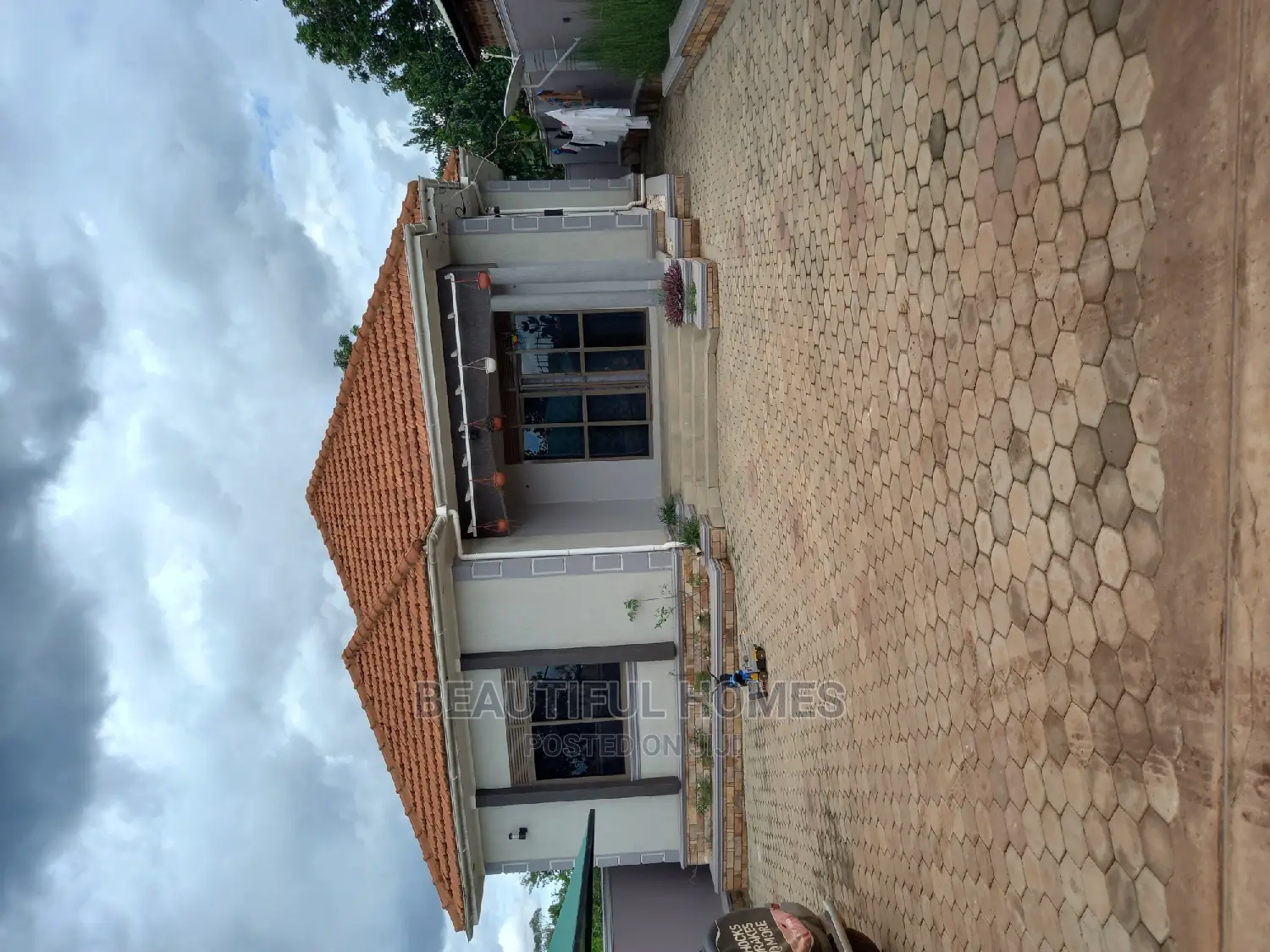 Furnished 4bdrm Bungalow in Nakwero in Kira for Sale
