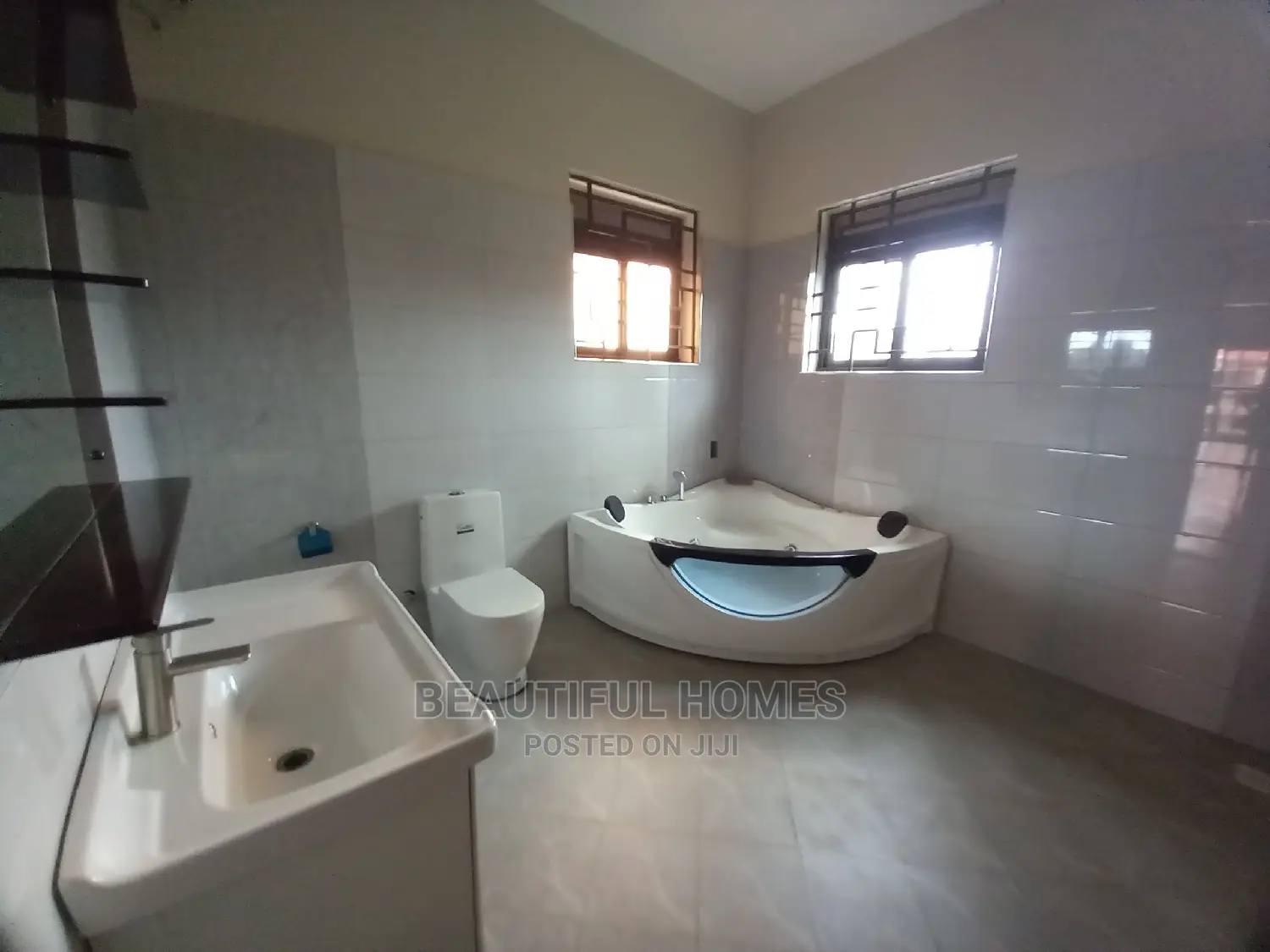 Furnished 6bdrm Mansion in Najjera Kampala, Central Division for Sale