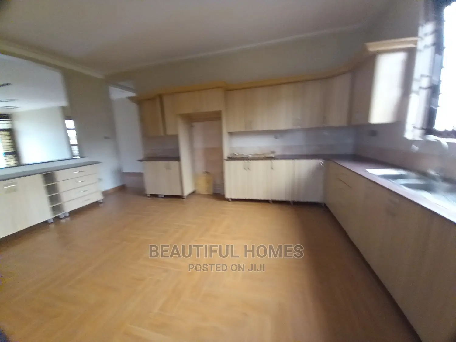 Furnished 6bdrm Duplex in Najjera Tarmacked, Central Division for Sale