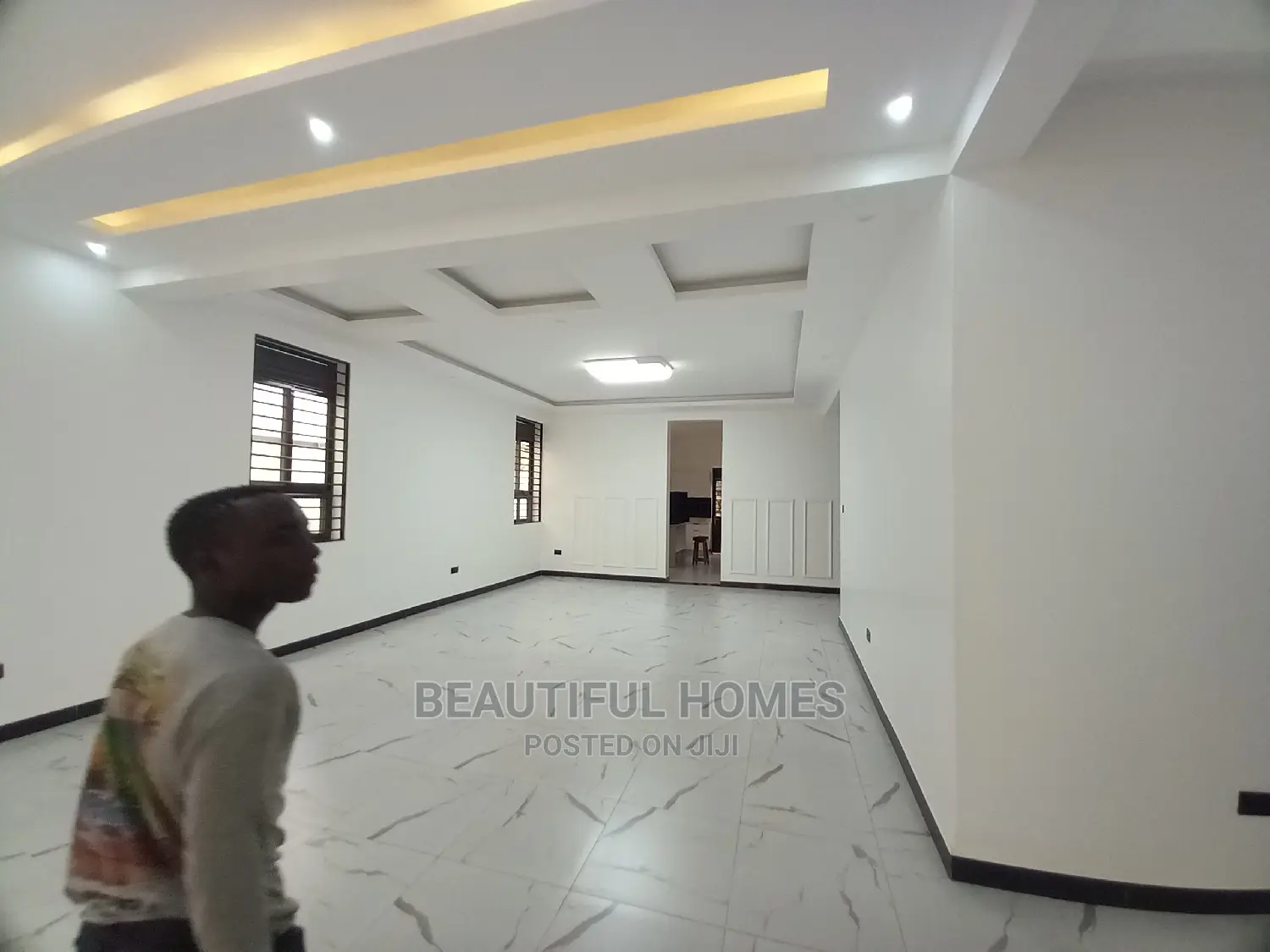Furnished 6bdrm Mansion in Kira Ministers for Sale