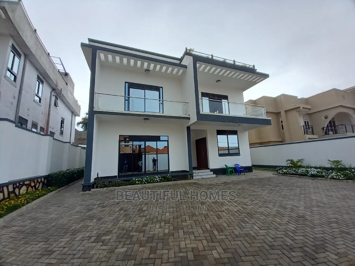 Furnished 6bdrm House in Kira First Class for Sale