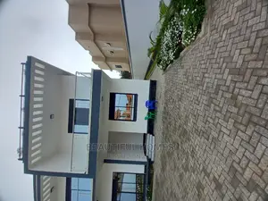 Furnished 6bdrm Mansion in Kira Diplomat for Sale