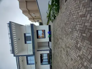 Furnished 6bdrm Mansion in Kira Classy Estate for Sale