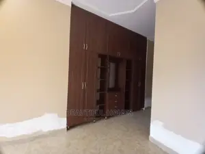 Furnished 4bdrm House in Kira Posh for Sale