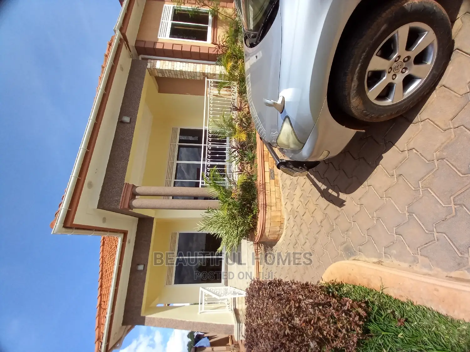 Furnished 4bdrm House in Kira Tarmack Access for Sale