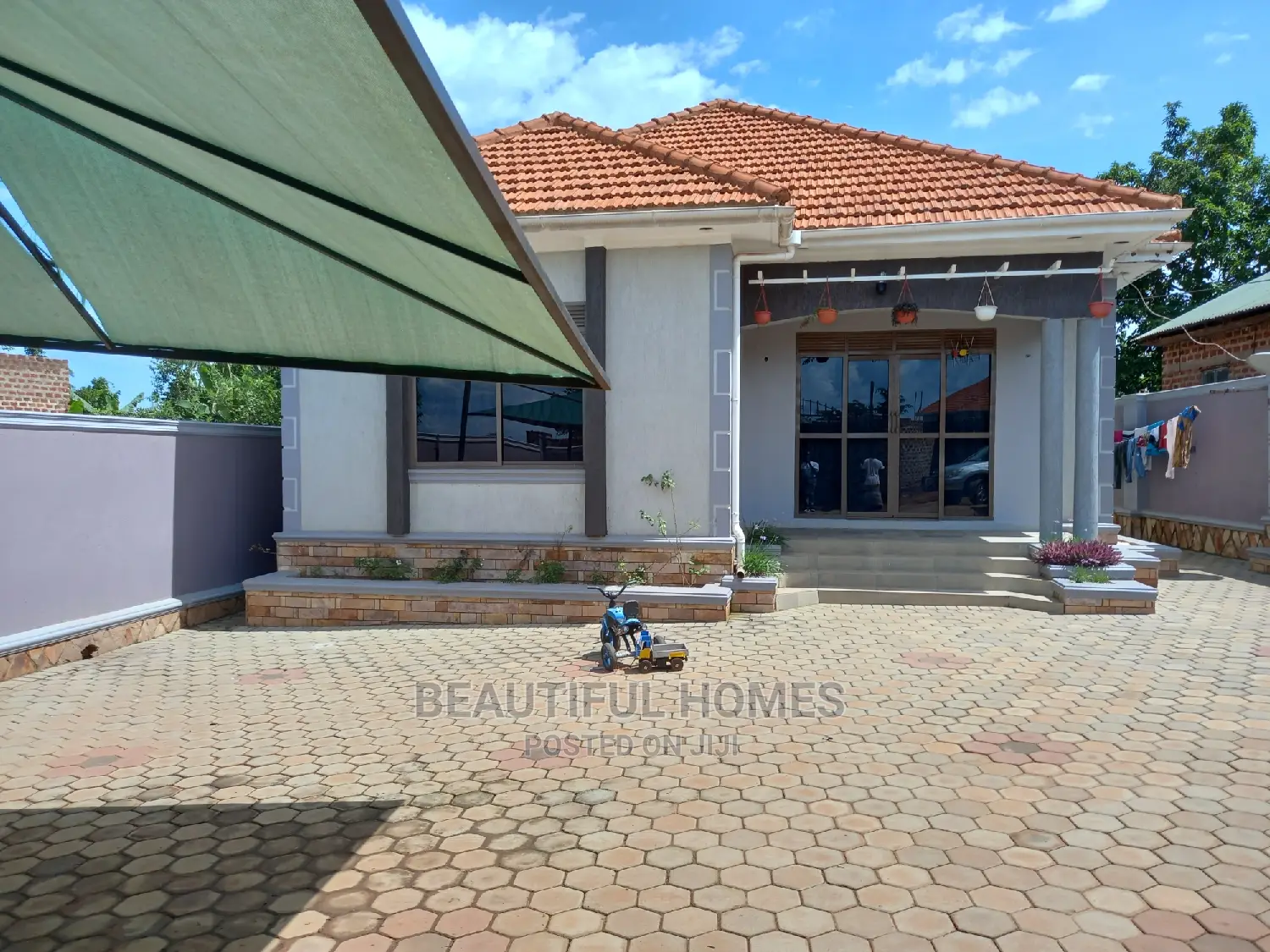 Furnished 4bdrm House in Kira Nakwero for Sale