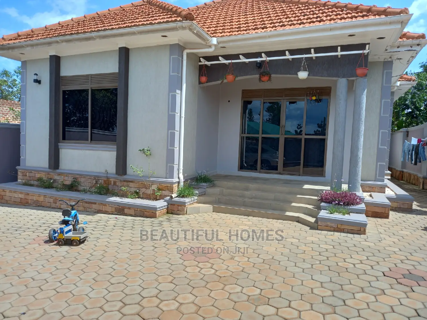 Furnished 4bdrm House in Kira Nakwero for Sale