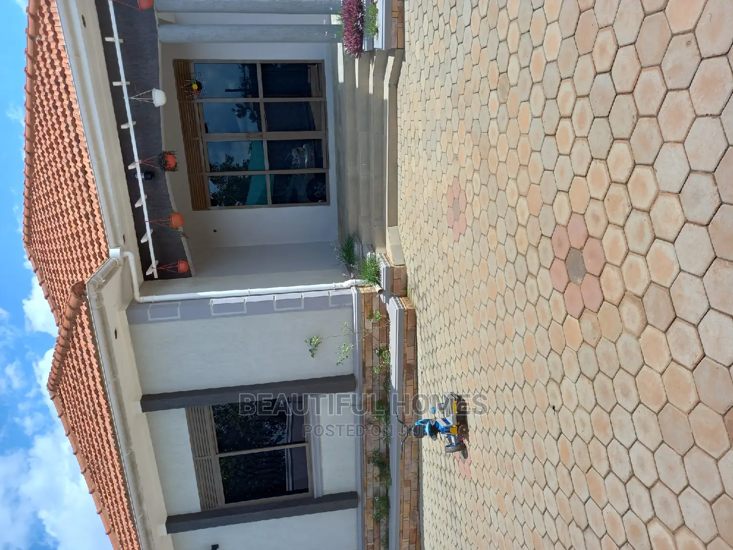 Furnished 4bdrm Bungalow in Nakwero, Kira for Sale