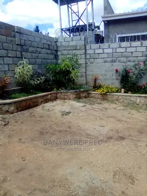 Furnished 4bdrm Bungalow in Goma for Sale