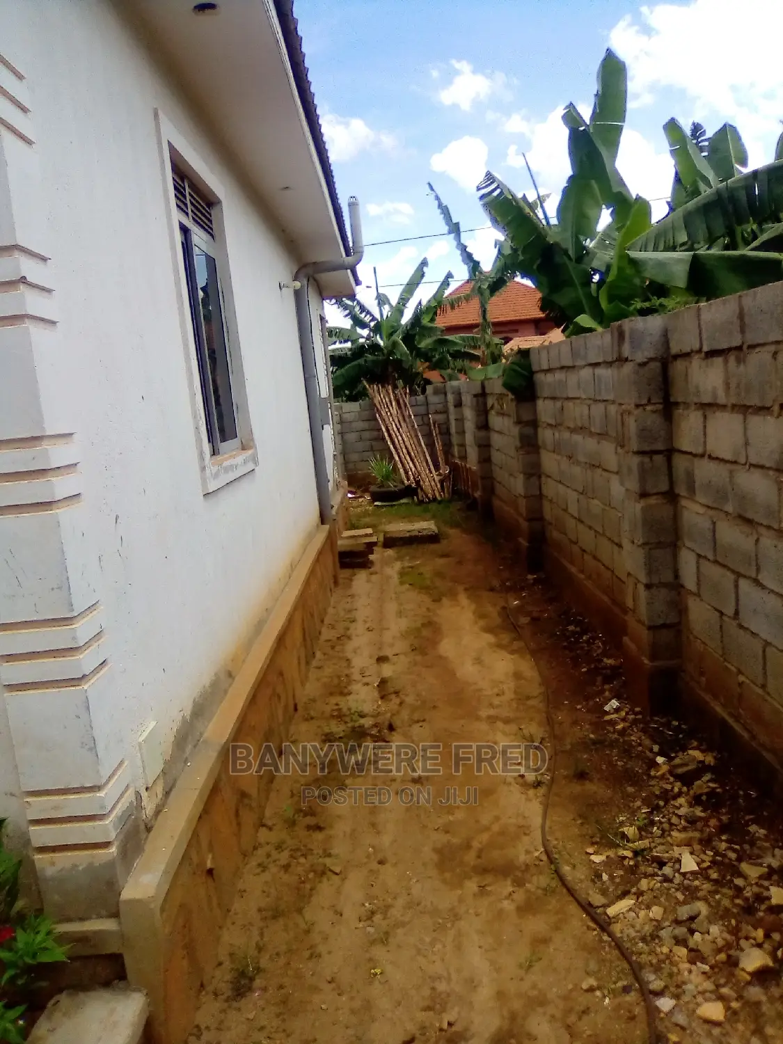 Furnished 4bdrm Bungalow in Goma for Sale