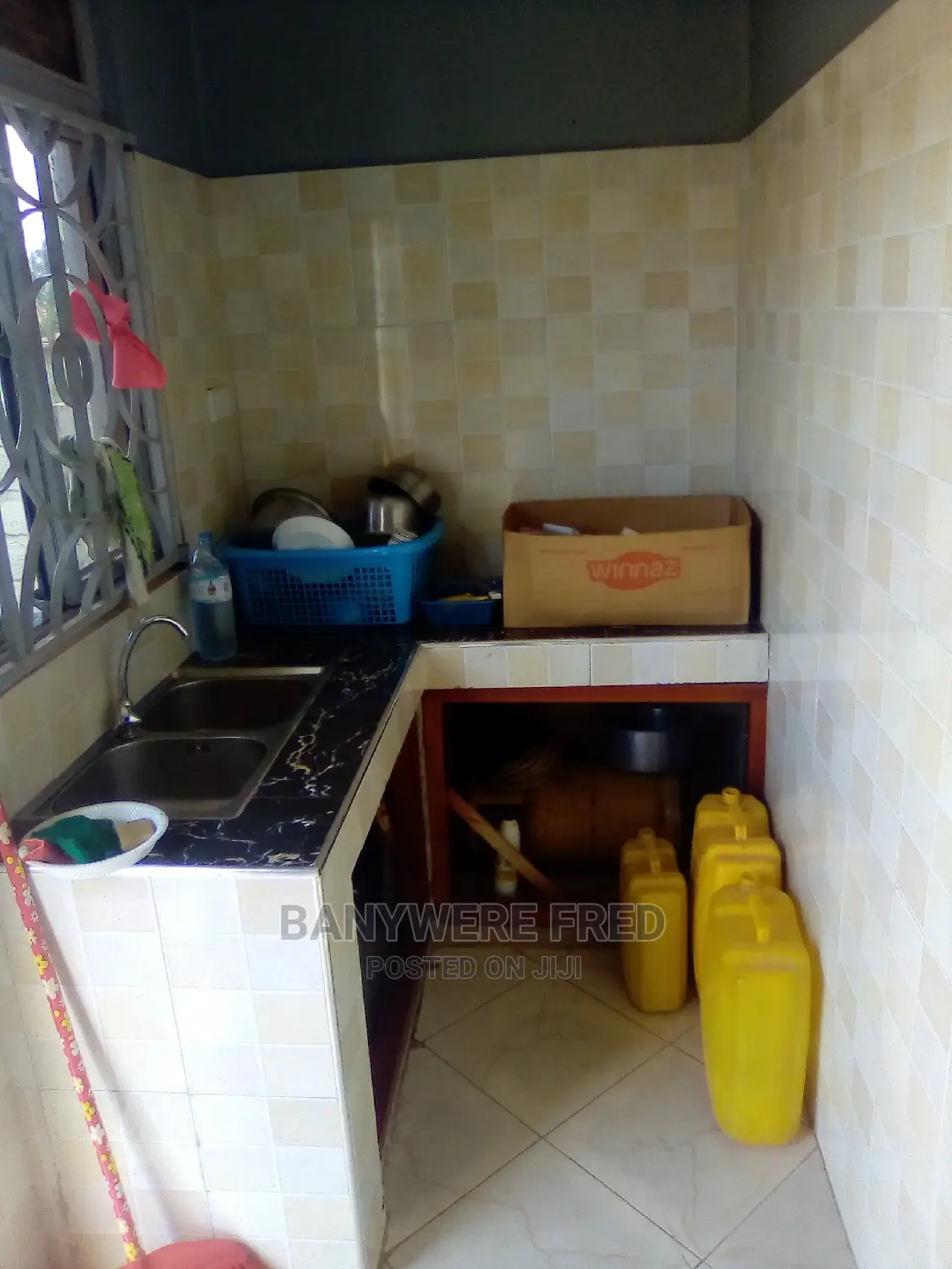 Furnished 4bdrm Bungalow in Goma for Sale