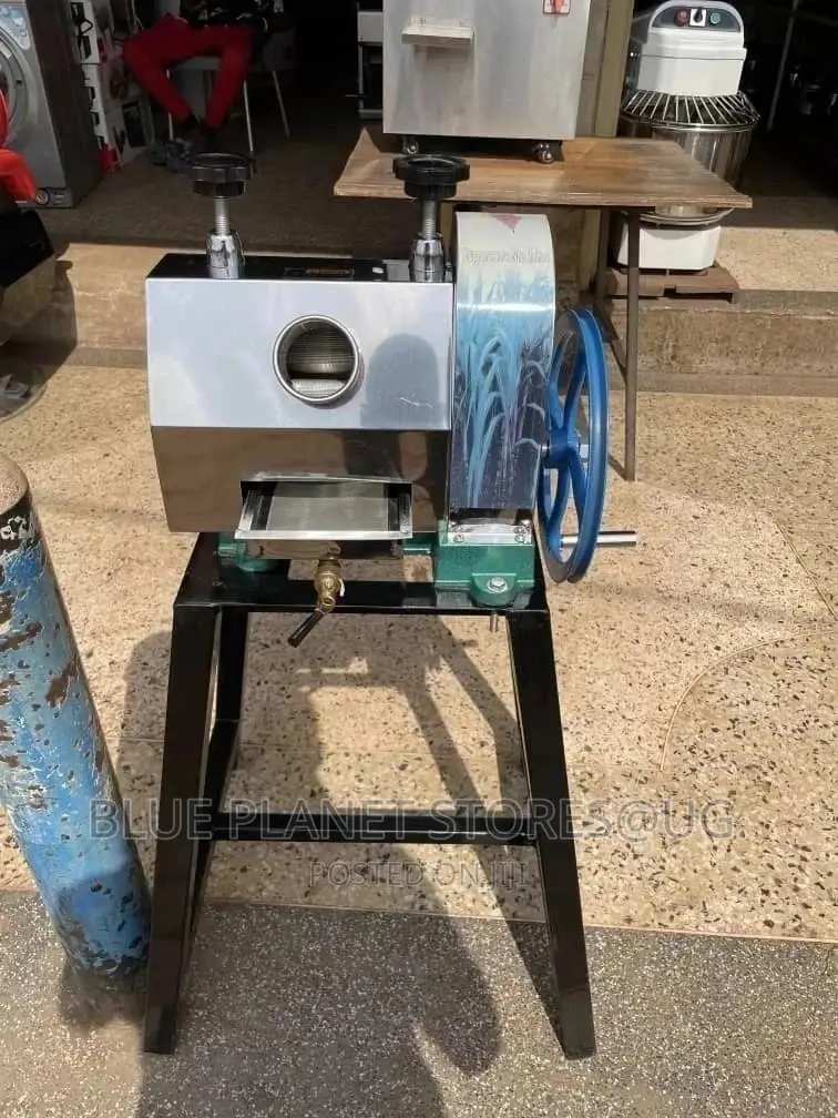 Heavy Duty Manual Sugarcane Juice Extractors \\ S/S Body.