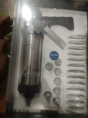Master Chef Cookie Press and Icing Set