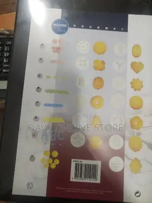 Master Chef Cookie Press and Icing Set