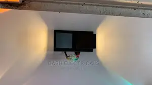 Unique Wall Bracket 2