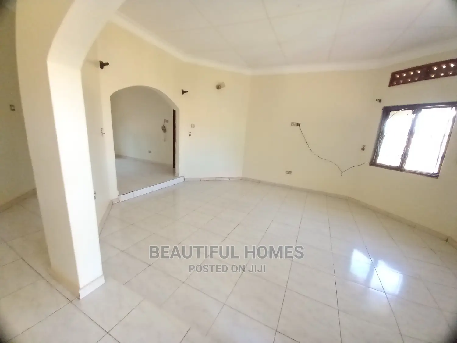 Furnished 4bdrm Bungalow in Kira for Sale