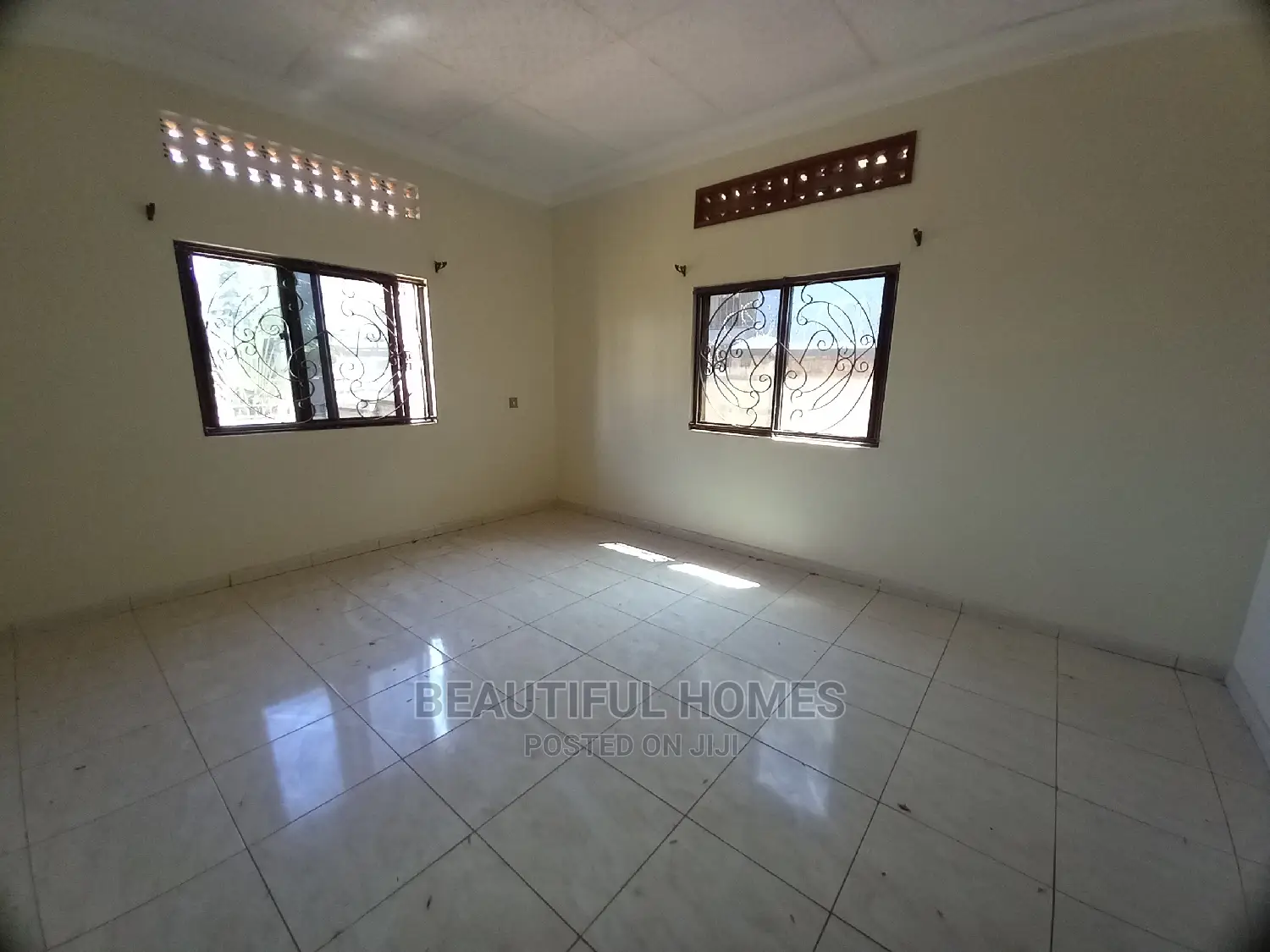 Furnished 4bdrm Bungalow in Kira for Sale
