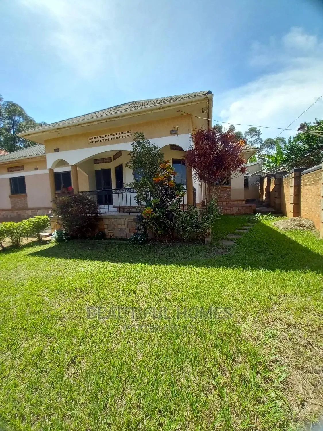 Furnished 4bdrm House in Kira Executive for Sale