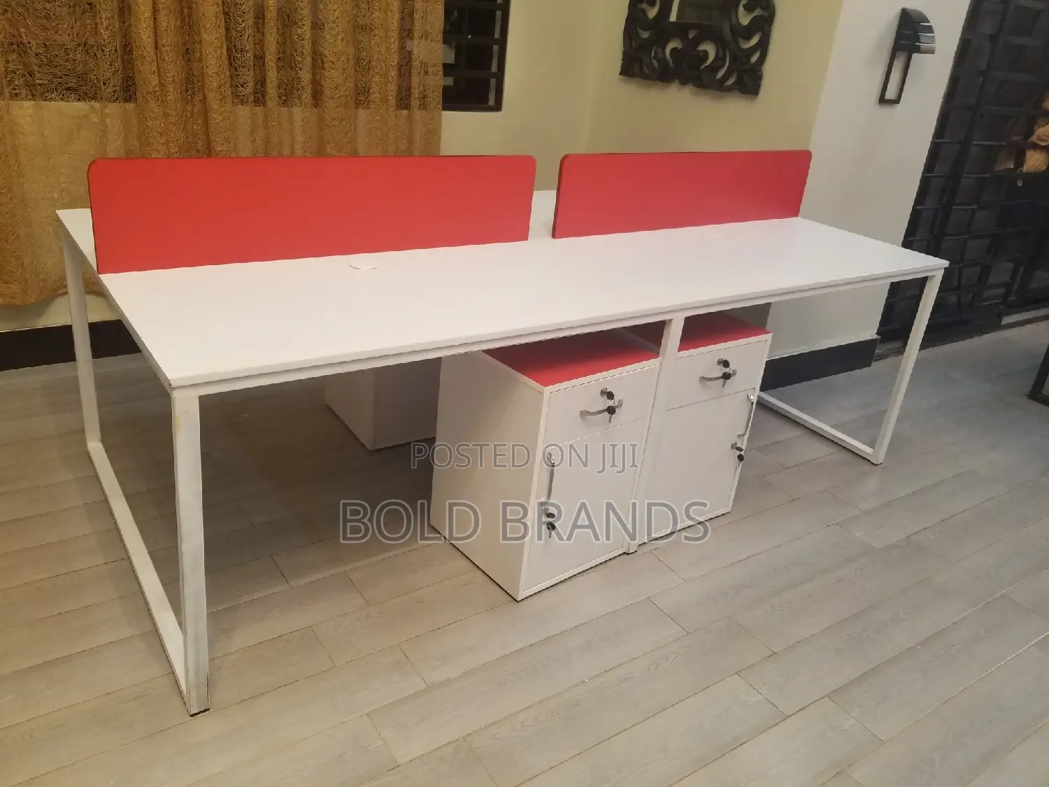 Office Workstations / Staff Desks