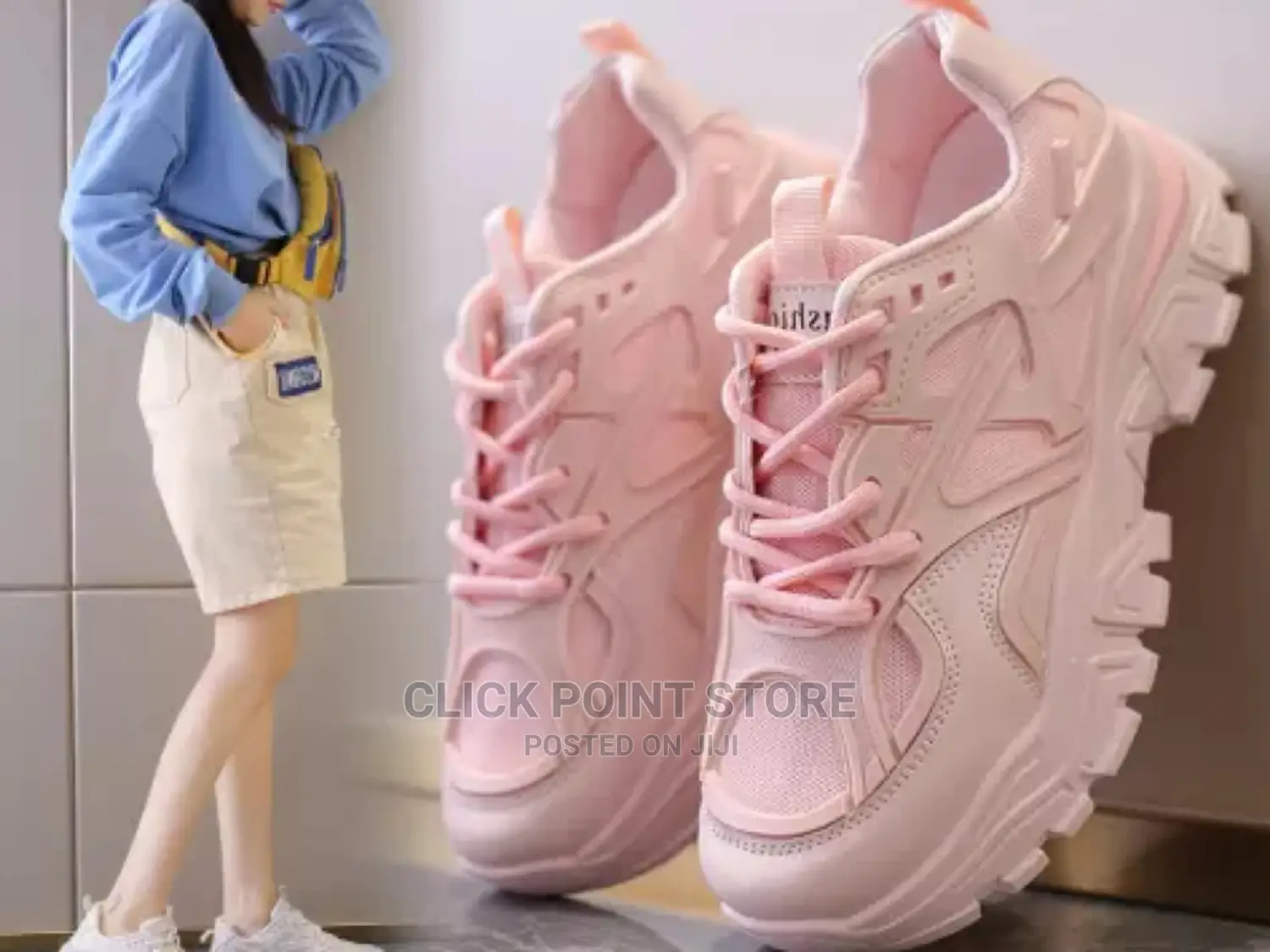 Ladies Fashion Sneakers / Ladies Shoes.